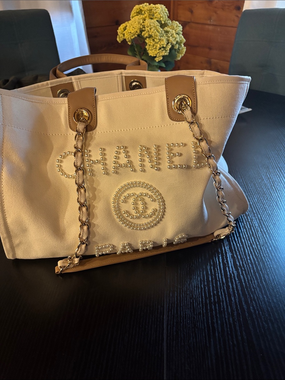 CHANEL Cream Canvas Pearl-Embellished Tote - Picture 6 of 7